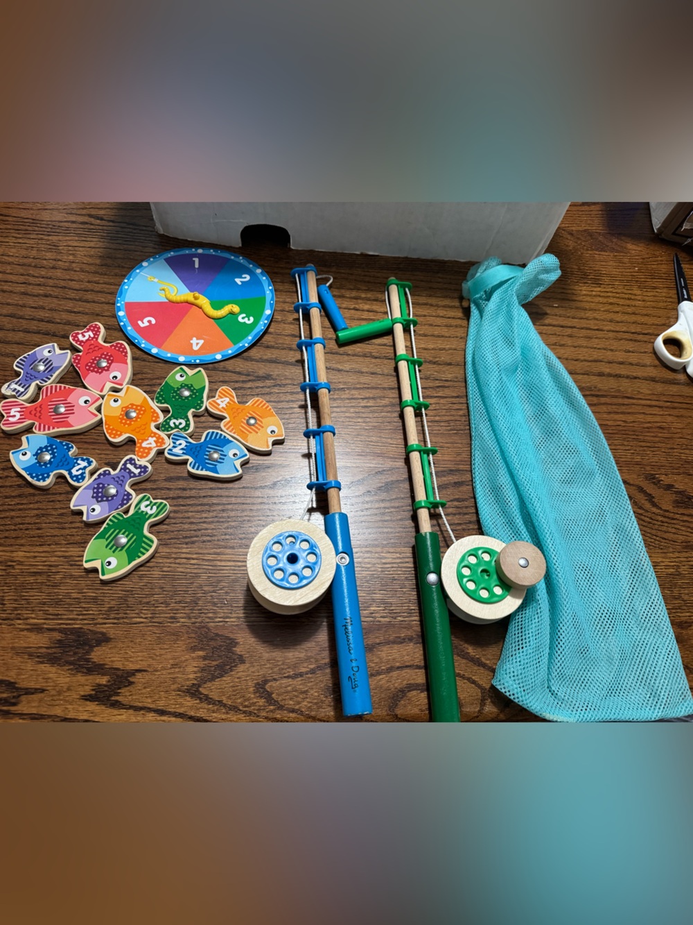 Melissa & Doug Wooden Magnetic Fishing Game Set - Blue & Green